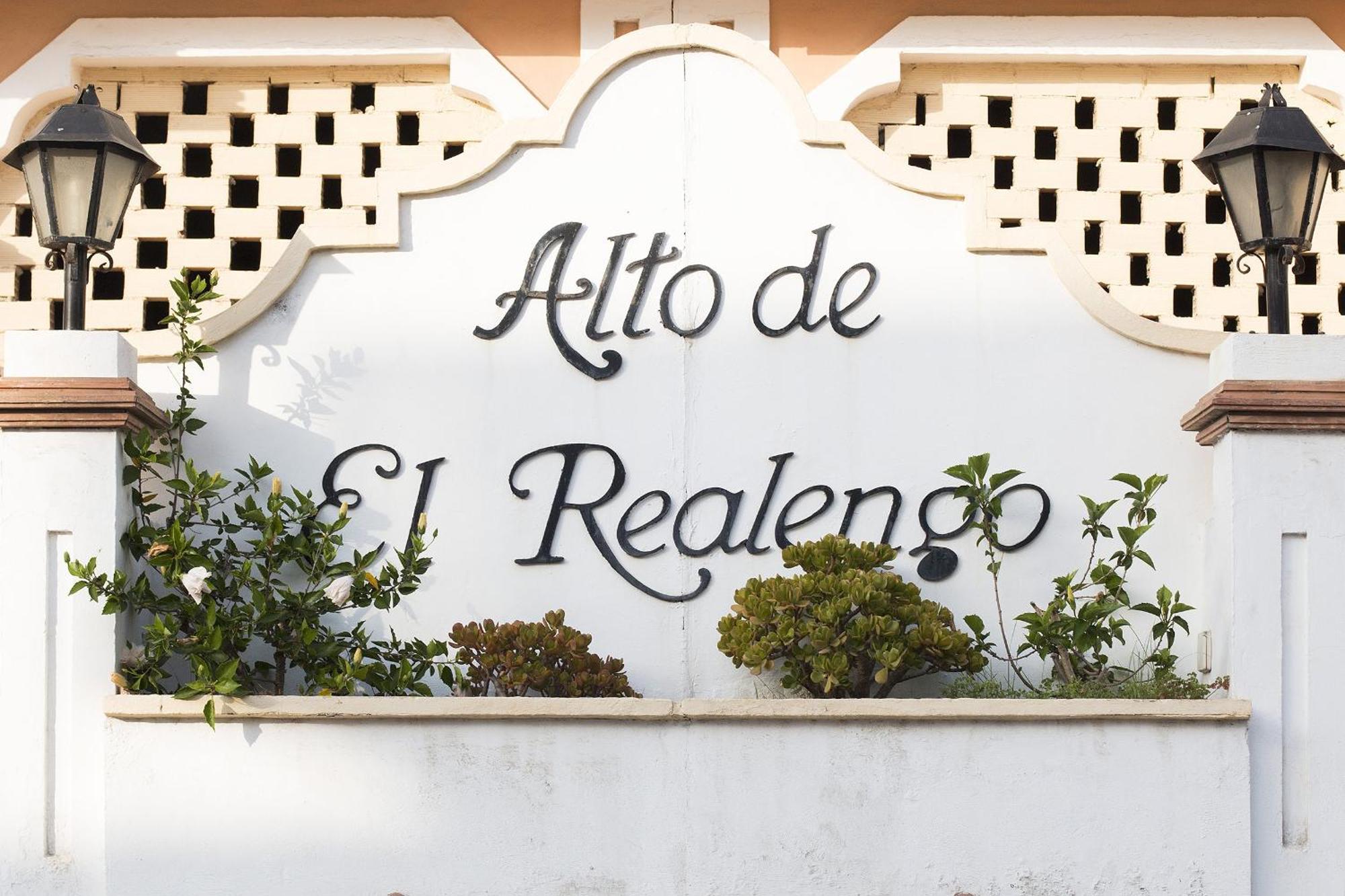 Chezmoihomes Duplex Penthouse With Swimming Pool La Herradura  Extérieur photo